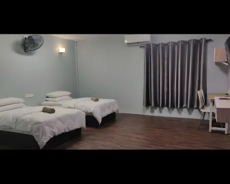 Tazrah Roomstay Hotels in Kuala Rompin