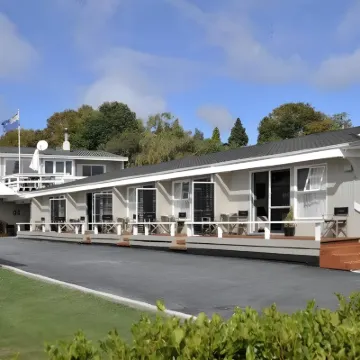 Accent on Taupo Motor Lodge Hotels near Ngātoroirangi Mine Bay Māori Rock Carvings