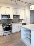 Luxury 2-bedroom apartment Close to Downtown Raleigh with Resort Amenities