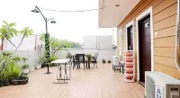 RedDoorz Plus @ Simpang Usu Medan Hôtels à : D A R A T