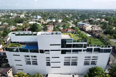 Viluxey City Hotel Hotel dekat Dhamma Meththa Bikkhuni Aramaya