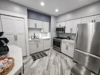 Katherine's Cozy Bungalow! No Check-out List!!