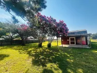 Charming Farmhouse Getaway with Nature & Family Fun in Corsicana, TX Hotel in zona Corsicana