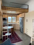 Couples retreat with private hot tub, endless views, and hiking trails above you