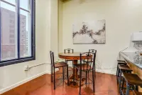 One Bedroom Industrial Loft in Downtown Fort Worth