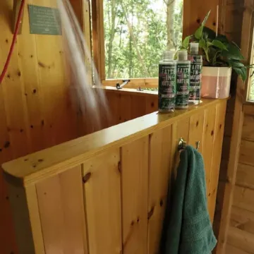 Warwickshire Woodland Glamping Cabin - Oak Отели рядом с достопримечательностью «Уорикский замок»