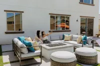 7Br Escape / Pool, Game Room / Golf / Sleeps 19 Hotels in Coachella