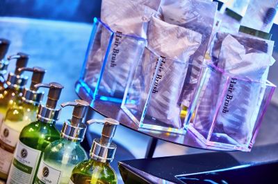 ファミリーダブルルーム(ベッドルーム4室)(禁煙) ホテルバリアンリゾート新宿グランピング店 - 大人限定の写真