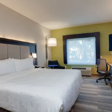 Holiday Inn Express & Suites FT. LAUDERDALE AIRPORT/CRUISE by IHG Отели рядом с достопримечательностью «Museum of Discovery and Science»