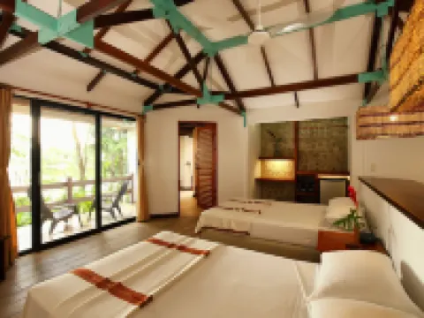 Villa Maya Hotels in Flores