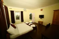 Holiday Heaven Munnar Hotels in Chinnakanal