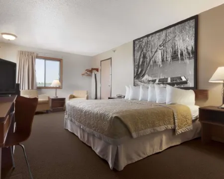 Super 8 by Wyndham Sioux Falls/41st Street Hotels in Sioux Falls
