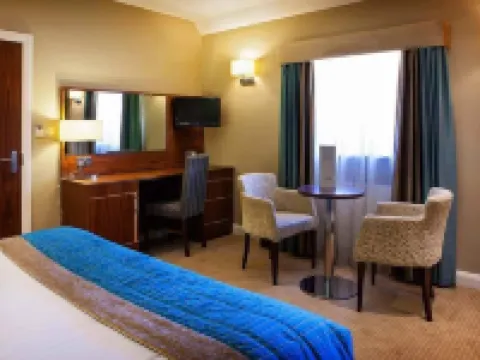 315 Bar & Restaurant Hotels in Lepton