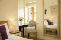 Hillcroft Self Catering Hotels in Winford