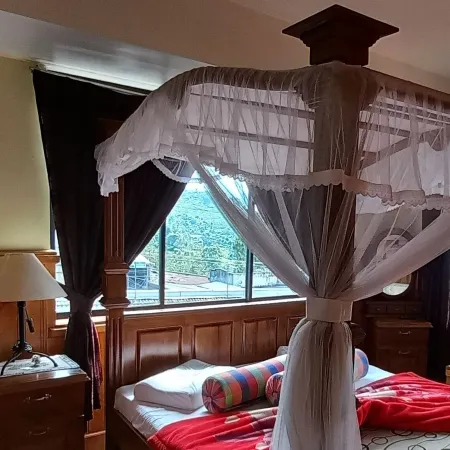 Highcliffe Guest House