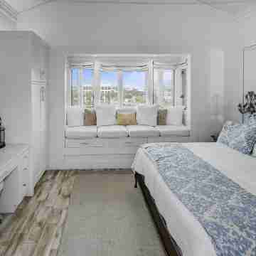 Beach and Gulf Views from the Center of Seaside! 2 Bedroom Condo by RedAwning Rooms