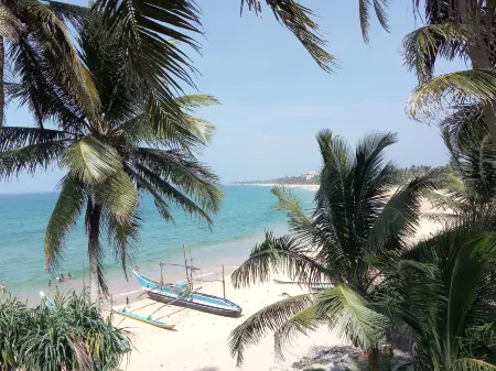 Githmini Beach Guest House & Toures