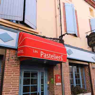 Hôtel les Pasteliers Hotel Exterior