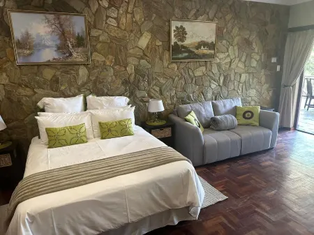 Safari Bed & Breakfast Отели в г. Хейзивью