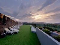 Whale Hua Hin Hotels near Pone Kingpeth Park