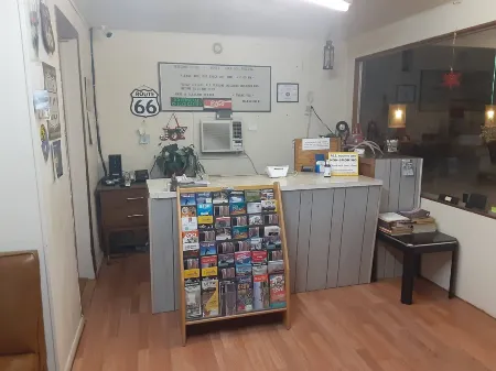 66 Motel Отели в г. Холбрук