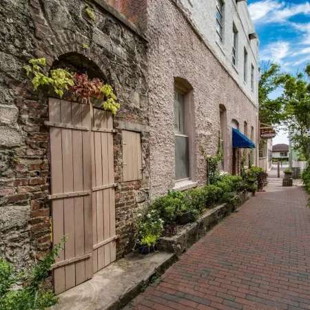 16 Saragossa Street A