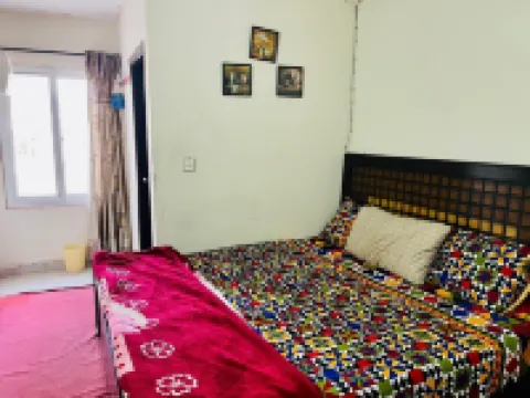 Crown Apartment E11 Hotels in 