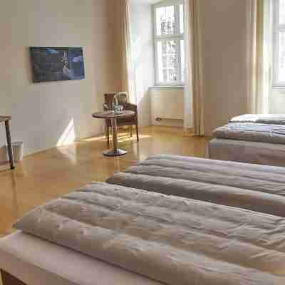 Klosterhotel Kreuz Rooms