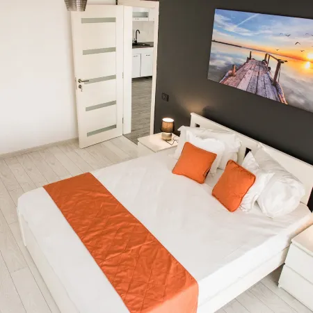 Diamond View Apartments