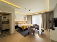 Dugi Hotel Hotels near Kadikoy