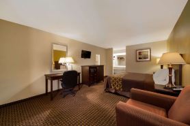 Rodeway Inn & Suites