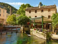 Maison Harmonie Hotels in Monteux