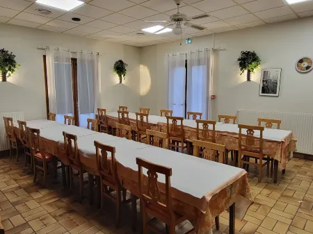 Auberge de Moussy Отели в г. Мусси