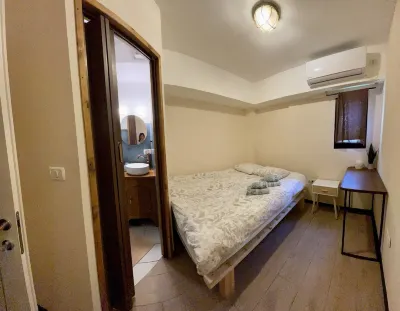 The Urban Chalet （城市小木屋）
