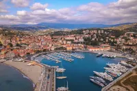 Gemma Marina Near Villa Grock Museum - Happy Rentals