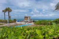 Luxury Living on the Beach w/ Resort Amenities!