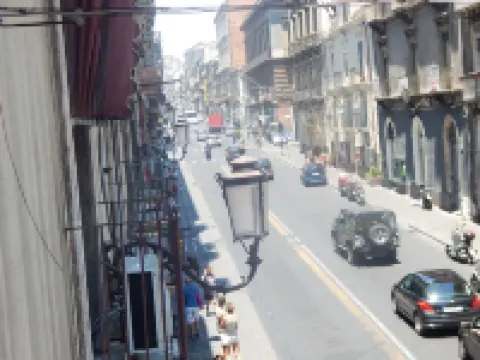 อัลบาโตรรูมส์