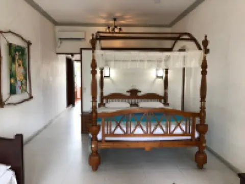 Wunderbar Beach Hotel โรงแรมในเบโตตาริเวอร์