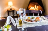 Le Petit Chateau Guest House Hoteles en Durbanville