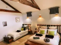 "La Petite Félixière" à 25 Min du Puy du Foù, 10 Min de Cholet, et 35 Min de Nantes Hotels in Sevremoine