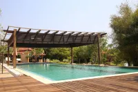 Romduol Island Chalet - Pools