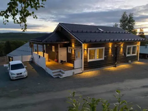 Large 8-9-Bed Central Ski Innout House in Hemavan Hotels in 