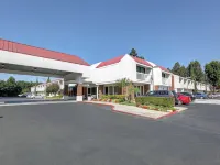 Motel 6 Santa Ana, CA - Irvine - Orange County Airport Hotels in Santa Ana