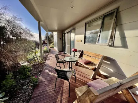 Sunrise on Falie Seaview Eco Accommodation Отели в г. Остров Кенгуру