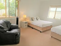 Bathurst Explorers Motel Hotels in Bathurst