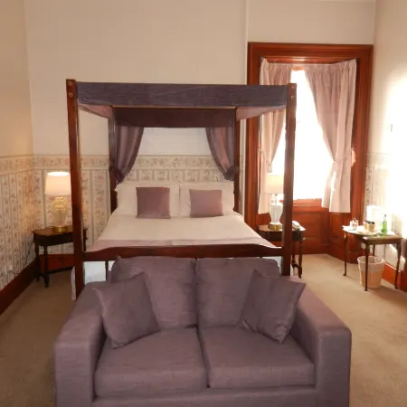 Mansfield Castle Hotel
