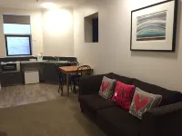 卡羅爾汽車旅館
