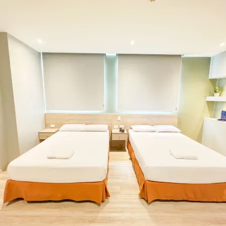 GH Sander Hotel Отели рядом с достопримечательностью «Меркадо Сур»