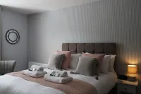 橋邊客房酒店