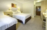 Best Western Shaftesbury the Royal Chase Hotel - parking